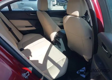 2017 Jaguar Xe 25T z USA, uszkodzony, nr VIN SAJAR4BG5HA966931